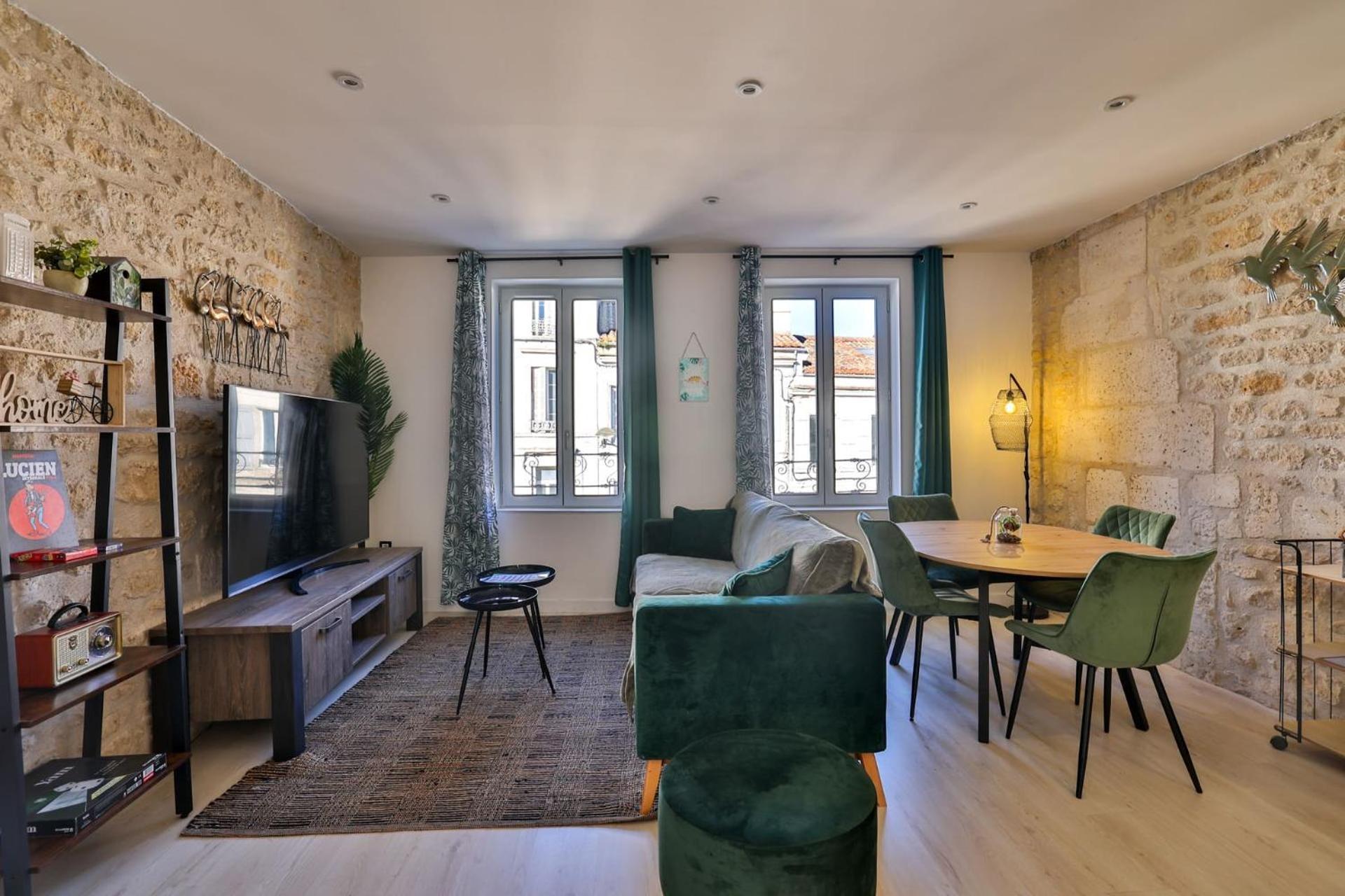 Le Lucien Eco-Appart'Hotel - Angouleme - Centre - Wifi - Parking Prive - Classe 4 Etoiles Luaran gambar