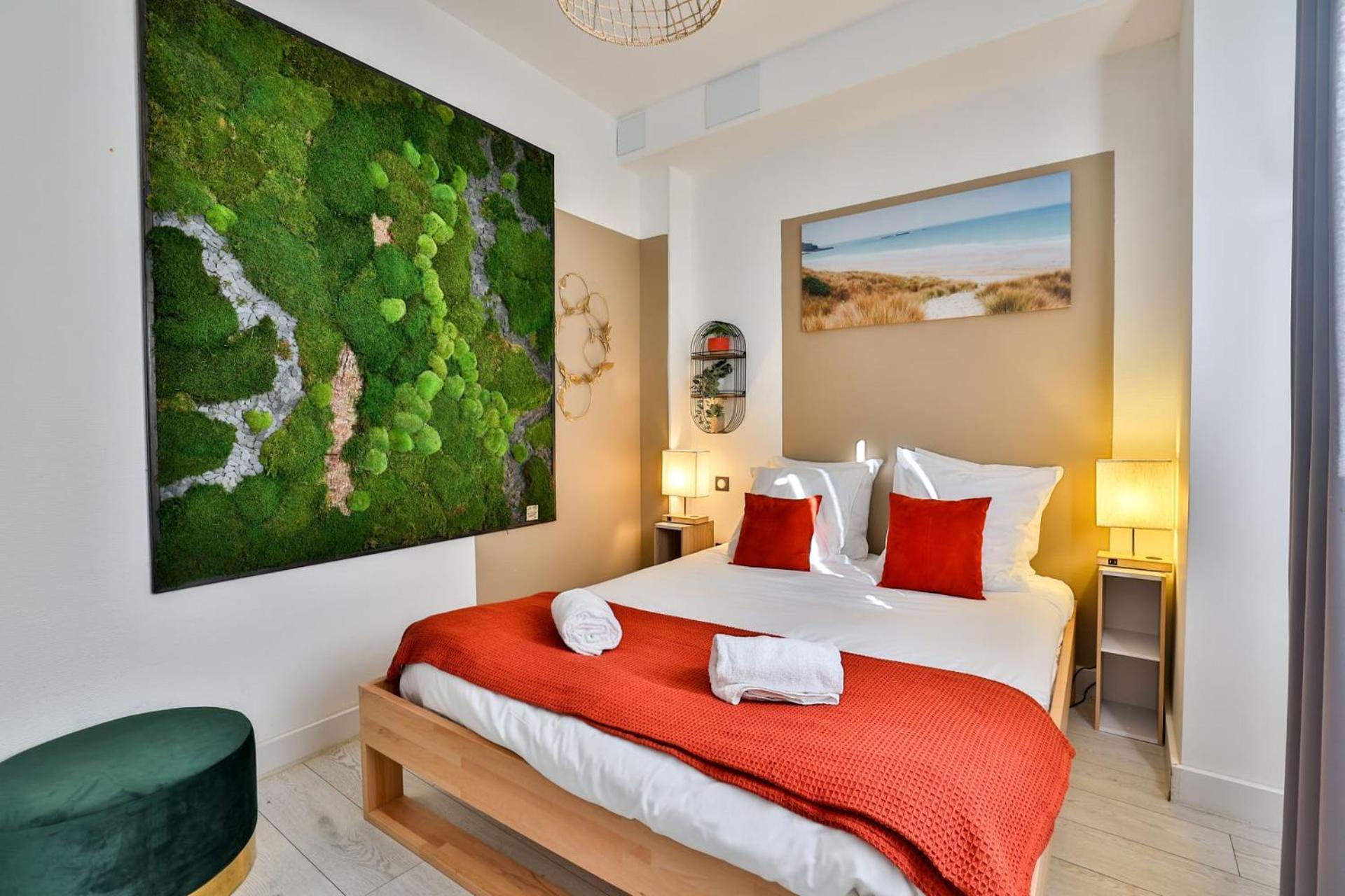 Le Lucien Eco-Appart'Hotel - Angouleme - Centre - Wifi - Parking Prive - Classe 4 Etoiles Luaran gambar