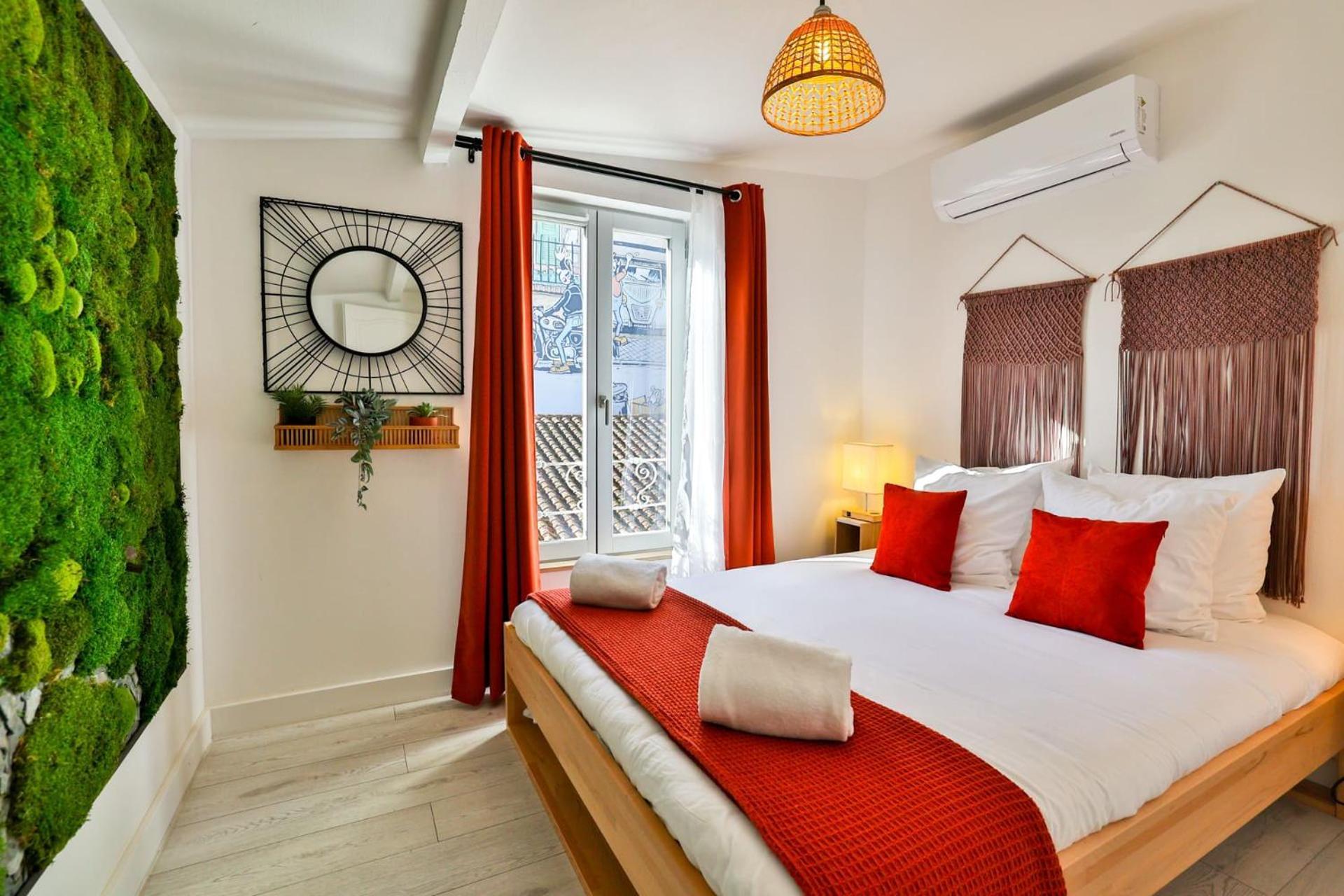 Le Lucien Eco-Appart'Hotel - Angouleme - Centre - Wifi - Parking Prive - Classe 4 Etoiles Luaran gambar